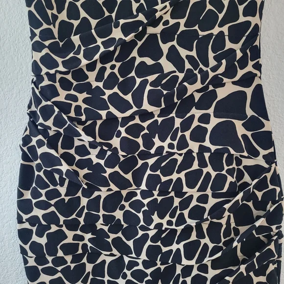 Enfocus Studio Black and Cream Sleeveless Bodycon Ruched Dress Size 4 EUC - Picture 3 of 8
